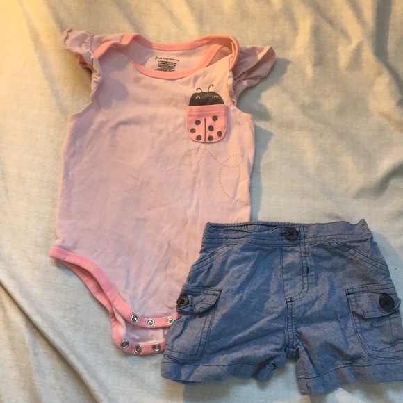 Summer outfit - Picture 1 of 4